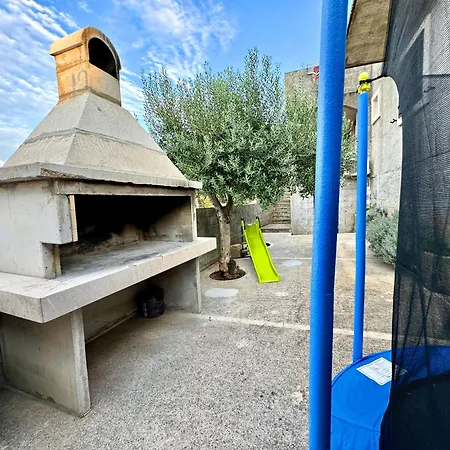 Apartment Baloevic Postira